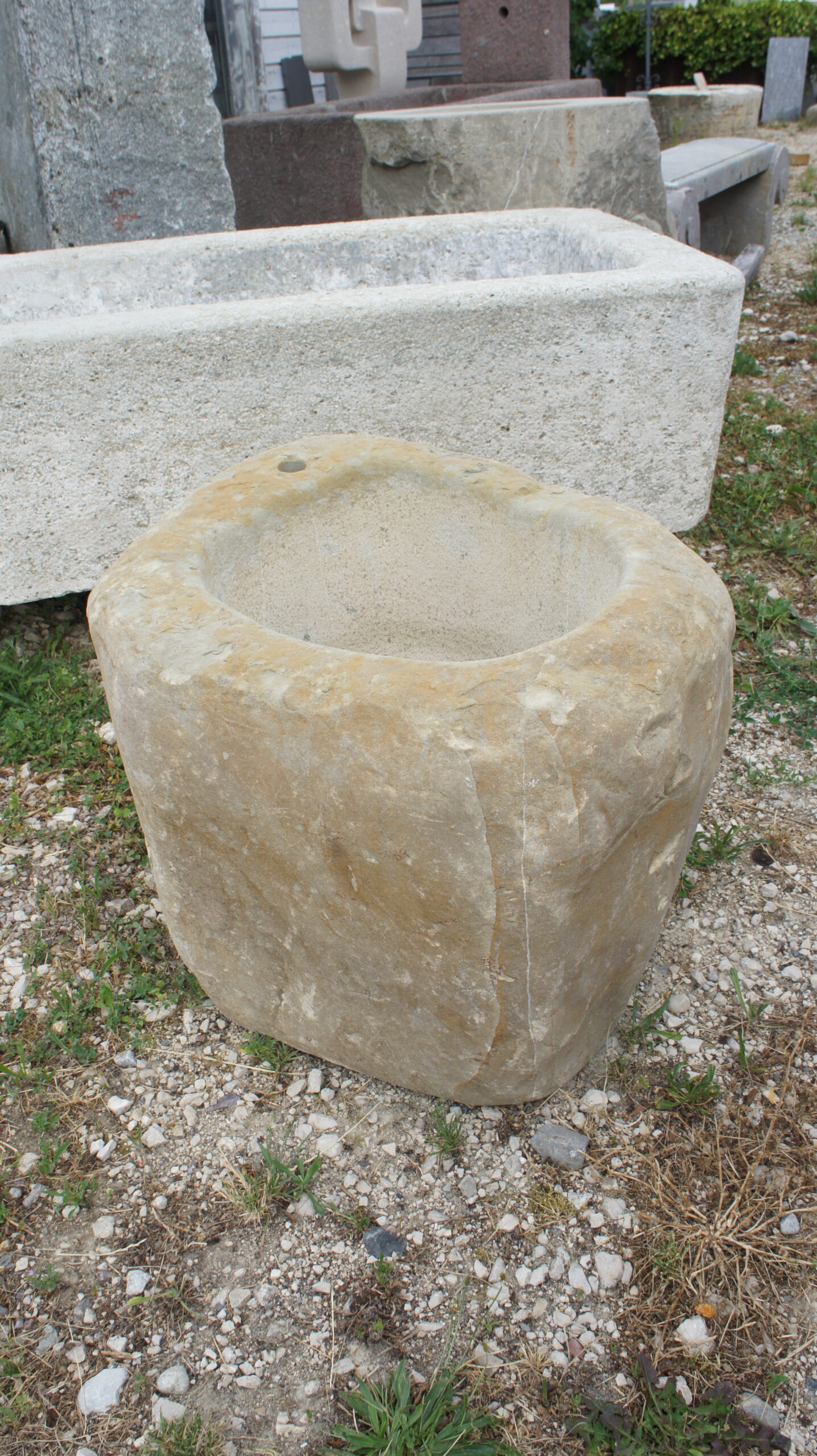 bassin en grès 85 x 60 x 50 cm de haut